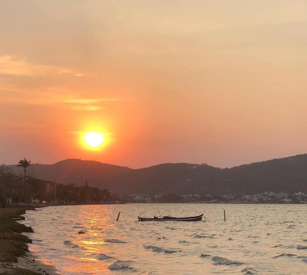 Casa De Temporada No Sul Da Ilha Com Piscina Βίλα Florianópolis Εξωτερικό φωτογραφία