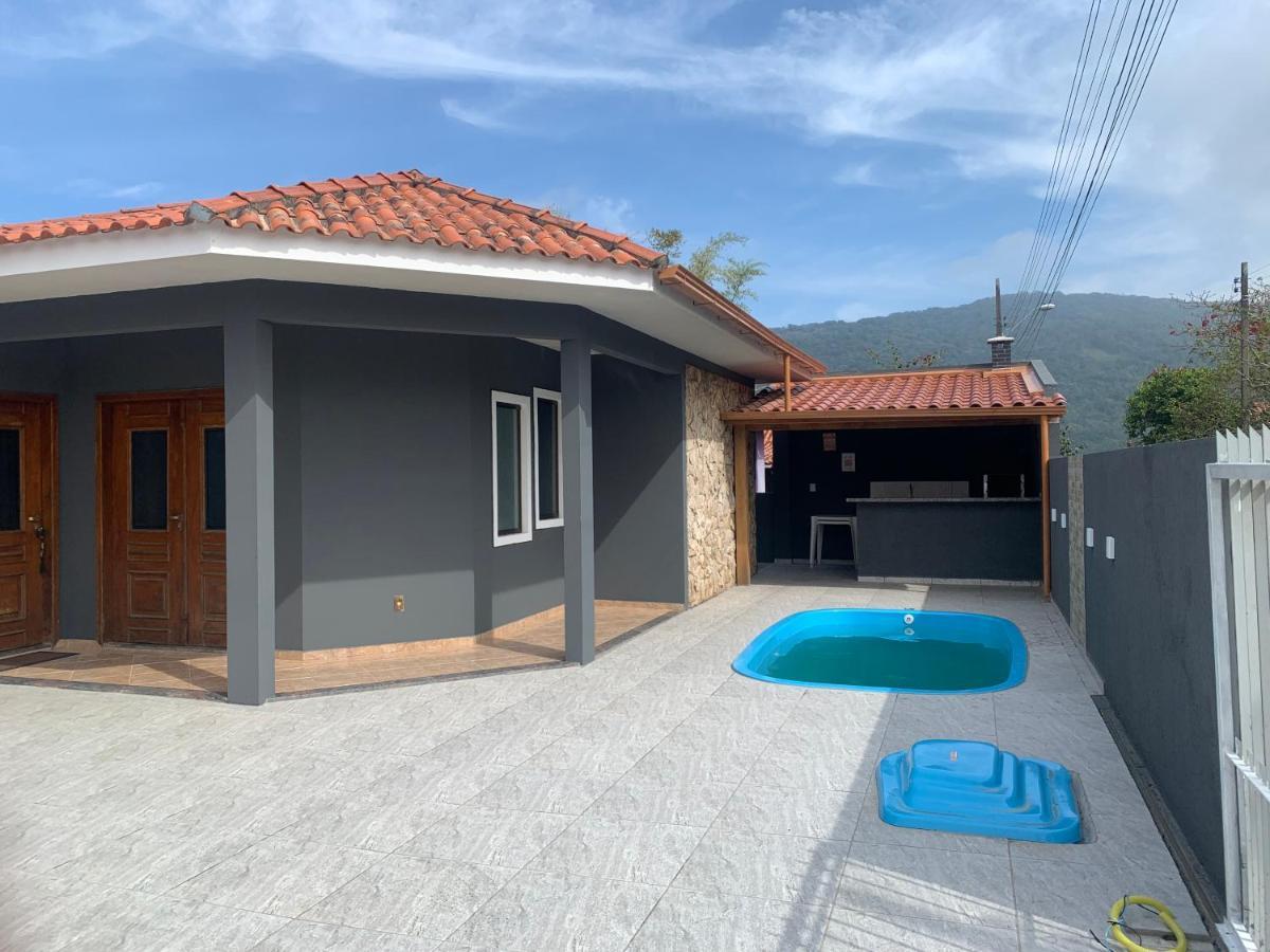 Casa De Temporada No Sul Da Ilha Com Piscina Βίλα Florianópolis Εξωτερικό φωτογραφία