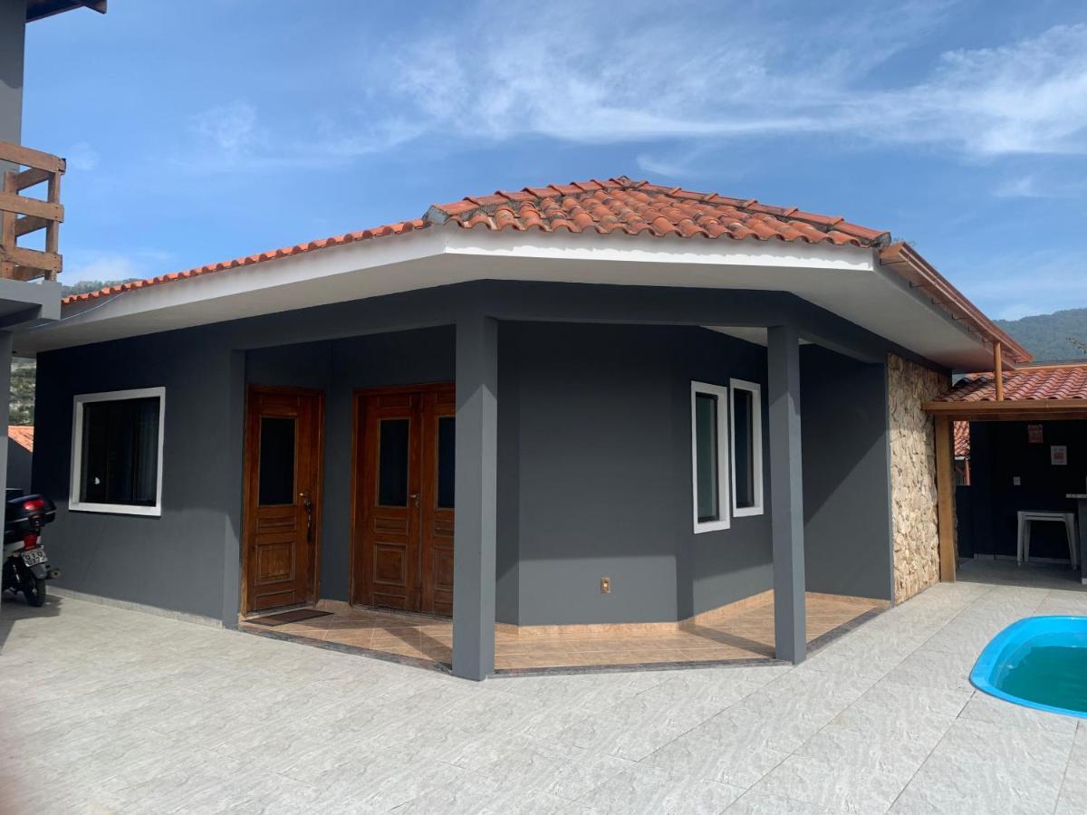 Casa De Temporada No Sul Da Ilha Com Piscina Βίλα Florianópolis Εξωτερικό φωτογραφία