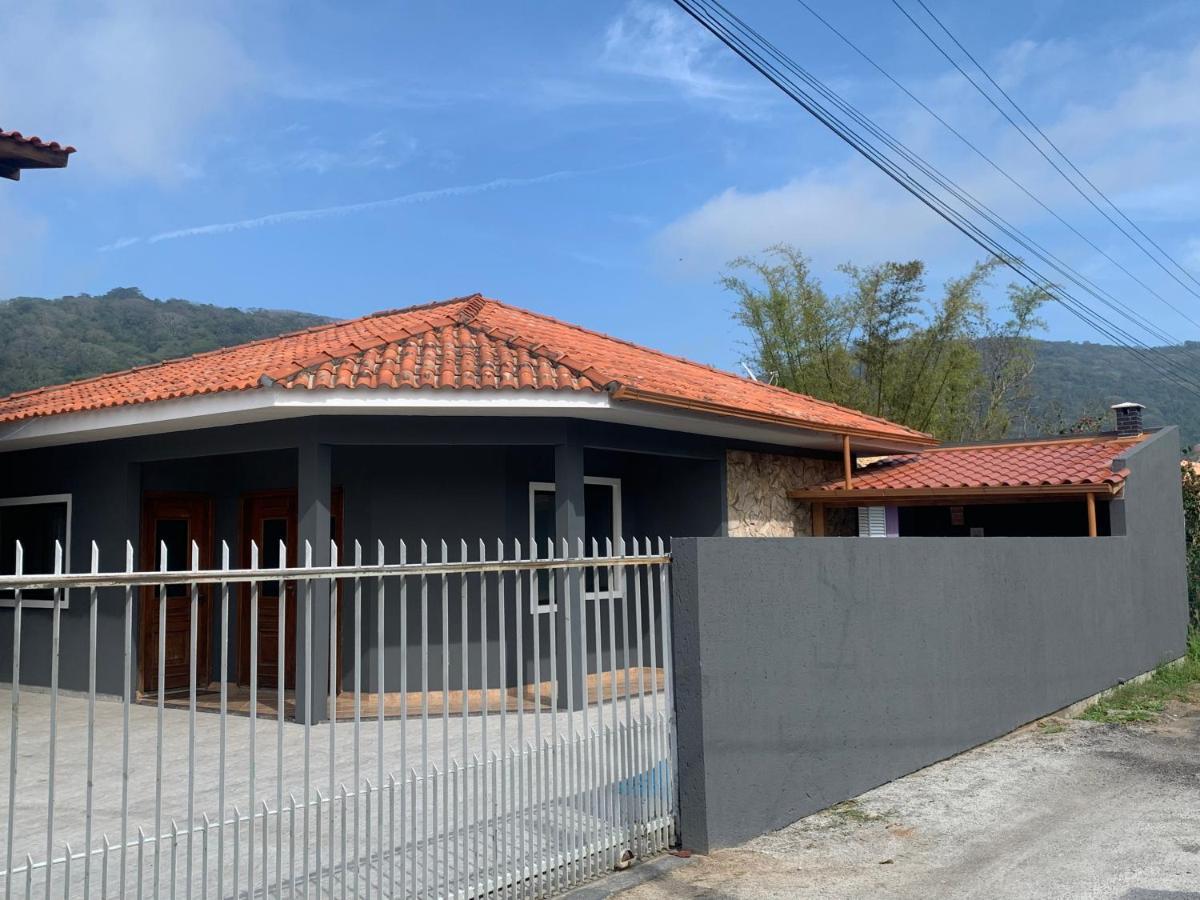 Casa De Temporada No Sul Da Ilha Com Piscina Βίλα Florianópolis Εξωτερικό φωτογραφία