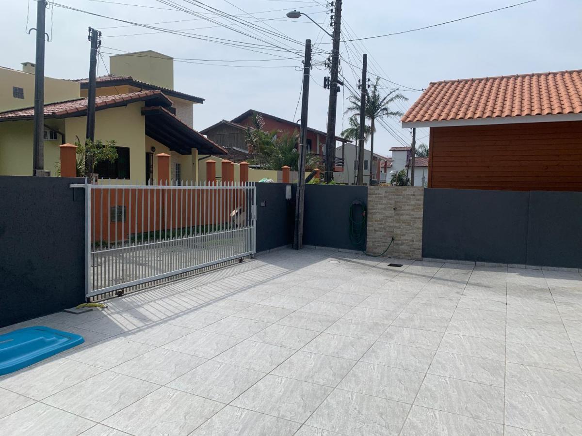 Casa De Temporada No Sul Da Ilha Com Piscina Βίλα Florianópolis Εξωτερικό φωτογραφία